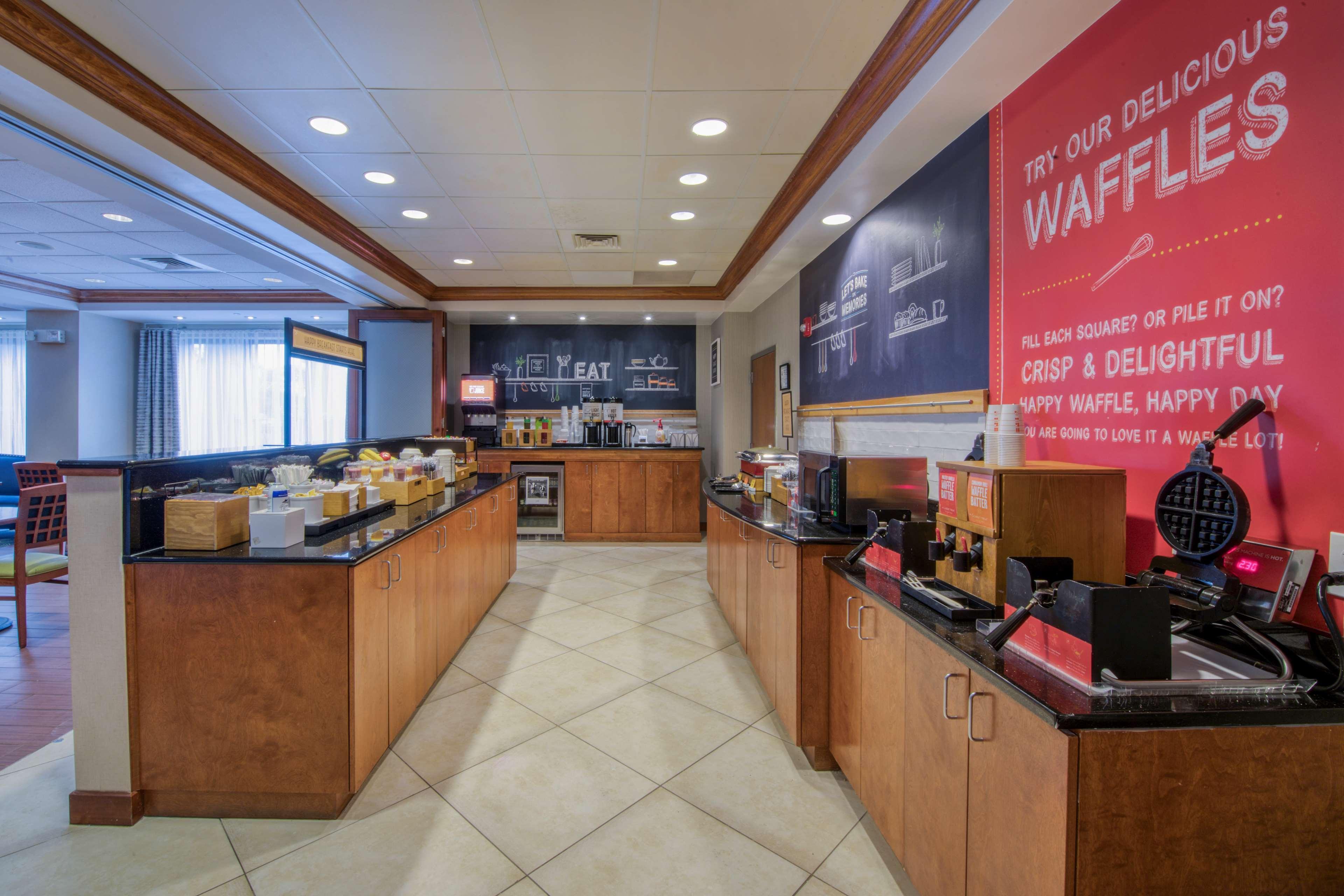 Hampton Inn Wilmington University Area Buitenkant foto